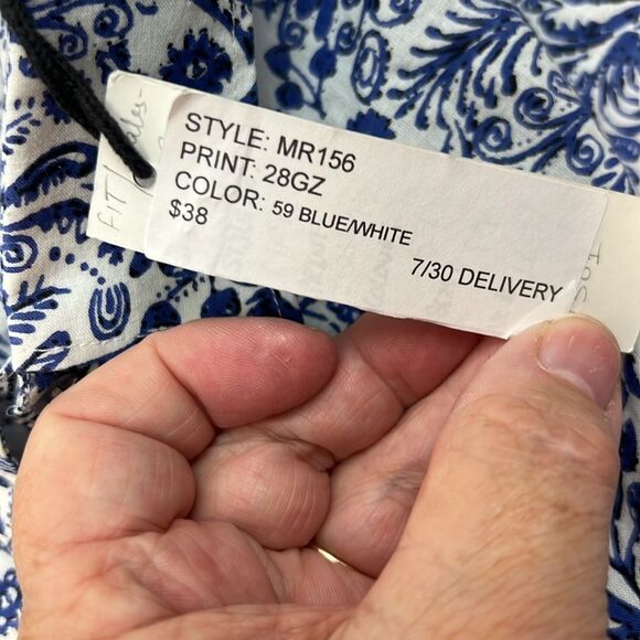 RAGA Man Blue and White Floral long sleeve button up shirt NWT size Medium - Picture 13 of 13